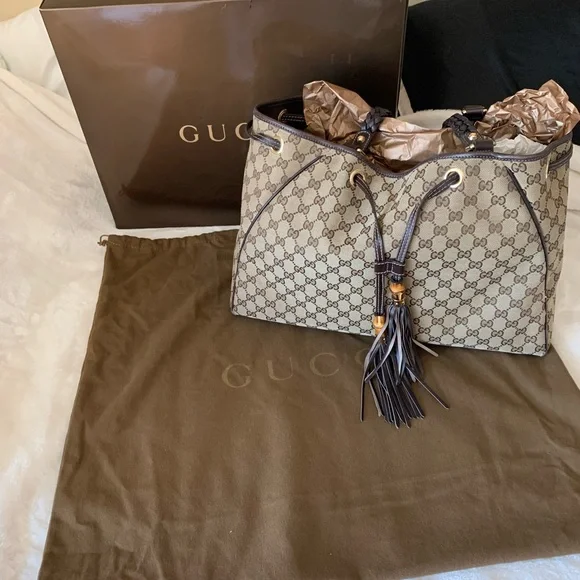 Gucci Beige and Brown Shoulder Bag - Picture 7 of 16